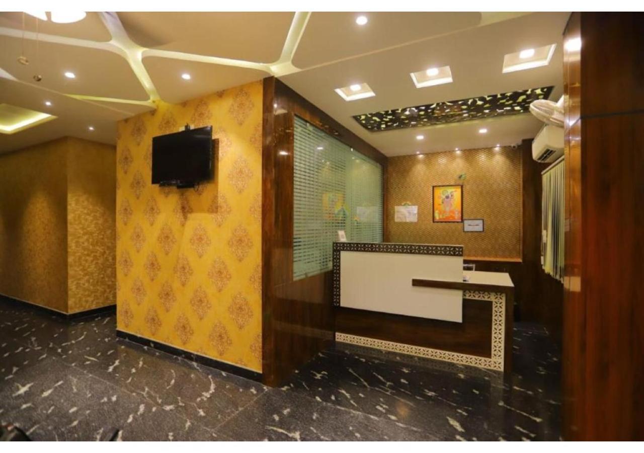 Hotel Raha อุเดเปอร์ ภายนอก รูปภาพ