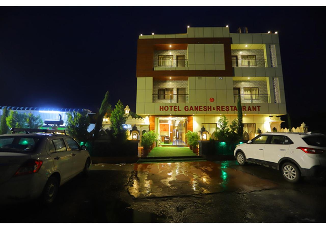 Hotel Raha อุเดเปอร์ ภายนอก รูปภาพ