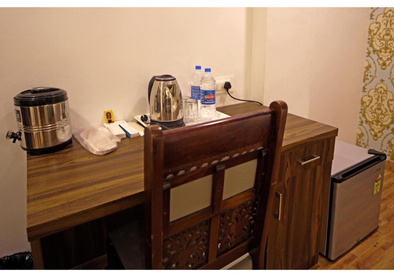 Hotel Raha อุเดเปอร์ ภายนอก รูปภาพ